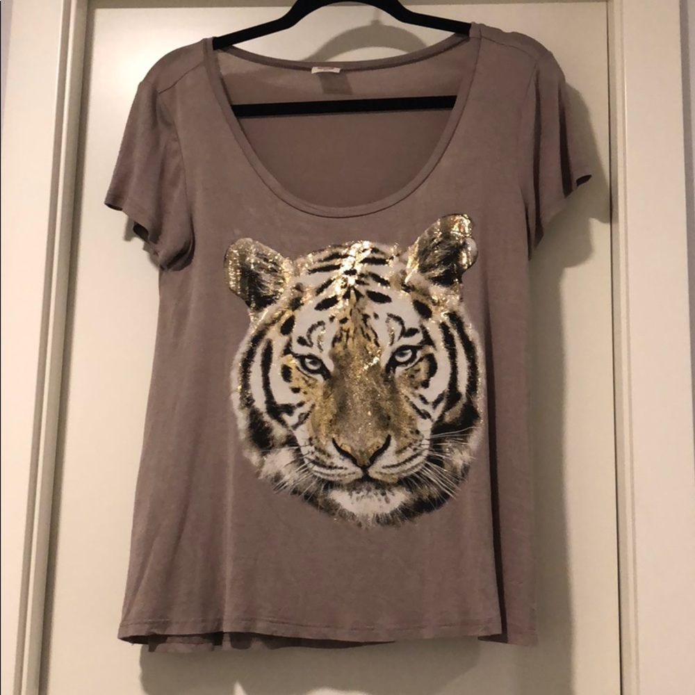 🚨MOVING SALE🚨 Boutique Tiger Shirt🐯